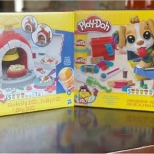 Set of 2 Play-Doh Kits - Veterinarian + Pizza Shop